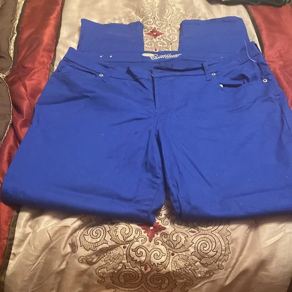 Blue Old Navy the Sweet Heart💙💙 jeans - Picture 4 of 4